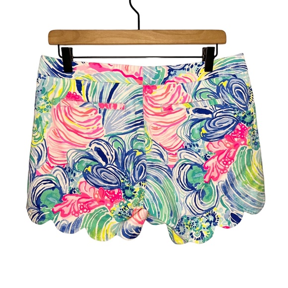 Lilly Pulitzer Scallop Hem Buttercup Stretch Short 5" in Beach Please 4 - Picture 2 of 9